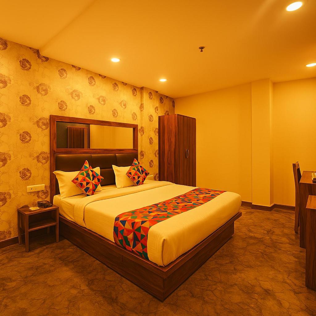 Fabhotel Mona Continental - Nr Laxmi Nagar It Hub 뉴델리 외부 사진